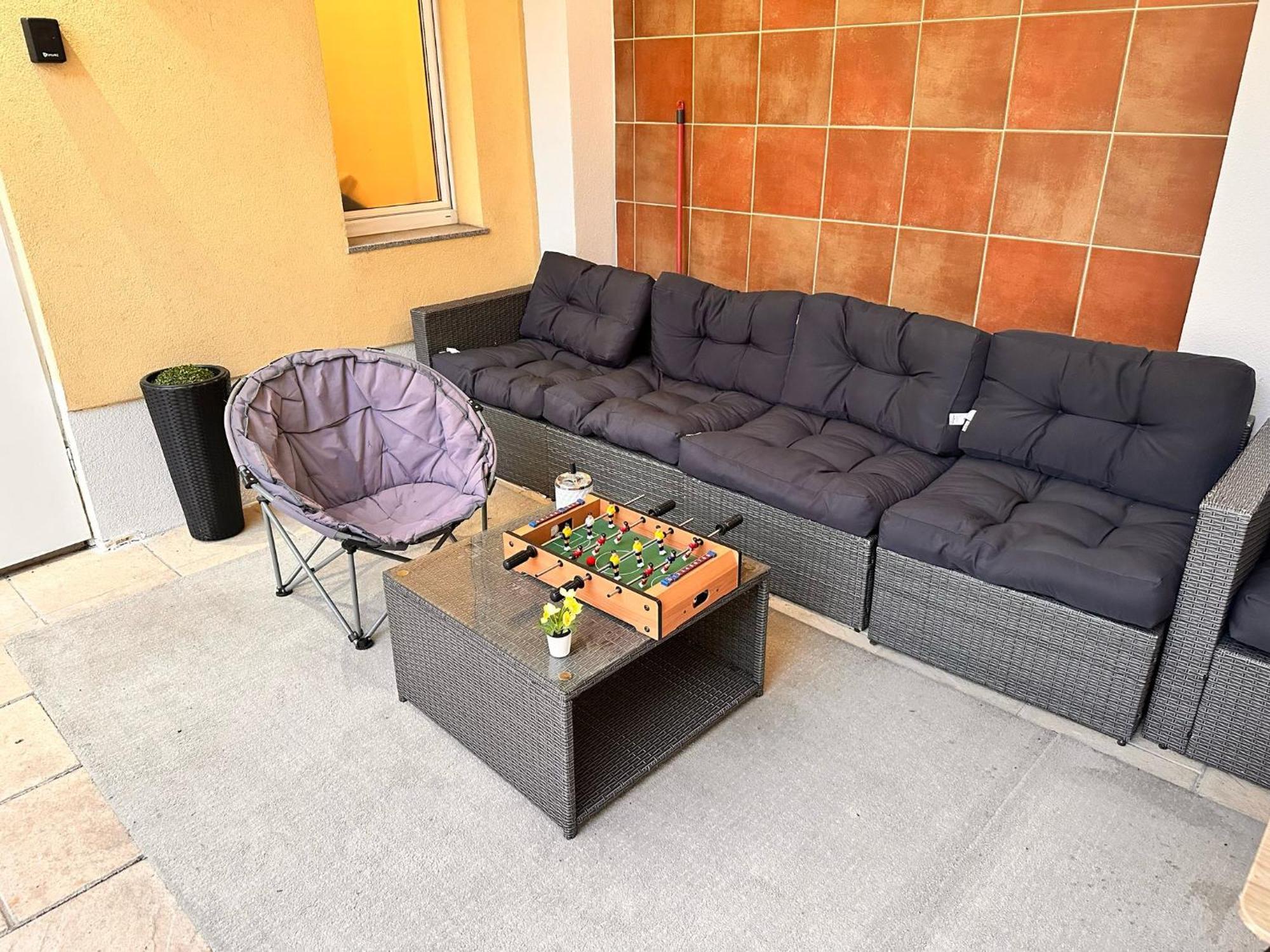 Spacious Central 4-Room Suite For 6 - Near Subway Vienna Exterior photo